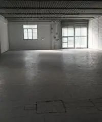 Capannone artigianale in affitto a Empoli 280 mq Rif: 468940