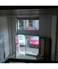 Capannone / Fondo in affitto a Genova, Foce