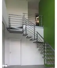 Artigianalecommerciale  di 450 mq + piazzale pavimentato