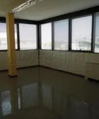 Affitto Capannone con ascensore