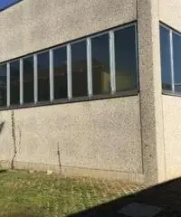 Affitto Capannone in Strada Statale 33