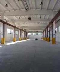 Mazzo: Affitto Capannone in Via Risorgimento