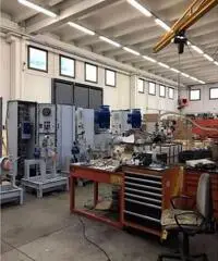 Mazzo: Vendita Capannone in Via Vincenzo Monti