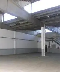 Mazzo: Vendita Capannone in Via Alcide De Gasperi