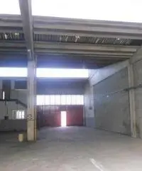 Mazzo: Vendita Capannone in Via Alcide De Gasperi