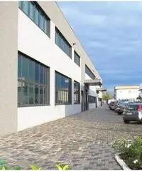 Capannone / Fondo in vendita a Carpi, Carpi