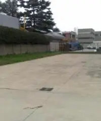 Affitto Capannone da 1200mq con ascensore