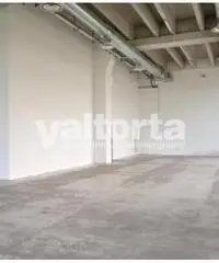 Affitto Capannone in Via I Maggio 1