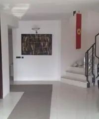 Affitto Capannone in Via Monte Rosa