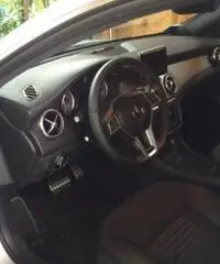 Mercedes-Benz CLA 220 CDI Premium