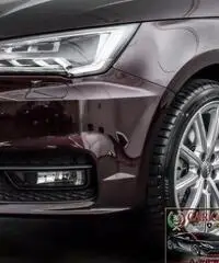 Audi A1 Audi A1 Sportback 1.6 TDI S tronic S line sport di