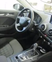 Audi A3 Audi A3 Sportback 1.6 TDI Attraction S tronic Navi