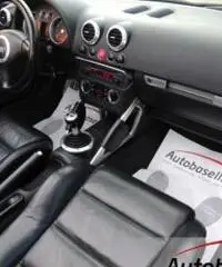 AUDI TT ROADSTER 1.8 T 150 CV Interni in pelle + Sedili riscaldabili + Climatizzatore automatico + R