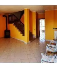 Villa di 7 locali in Vendita