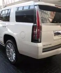 Cadillac Escalade 6.2L V8 Platinum ESV