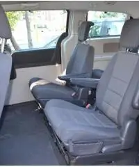 CHRYSLER Grand Voyager 2.8 CRD DPF Touring Km 150.000 Dic. 2oo8 rif. 3934170