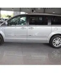 Chrysler Grand Voyager Chrysler Grand Voyager 3.6L * 2xDVD * Camera * GPL