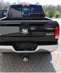 Dodge RAM Dodge RAM SLT Crew Cab sensore pioggia, GPS, USB