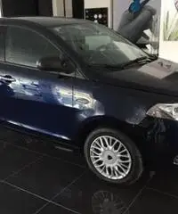 Lancia Ypsilon 1.3 MJT 95 CV 5p. S&S Silver