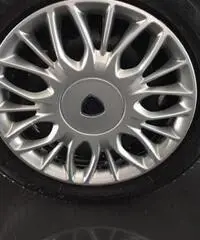 Lancia Ypsilon 1.3 MJT 95 CV 5p. S&S Silver