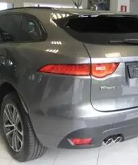 JAGUAR F-Pace 2.0d 180 CV AWD aut. R-Sport rif. 7090480