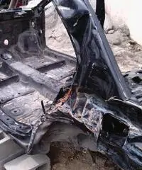 Scocca incidentata Mitsubishi Lancer Evo 9 con doc per espatrio