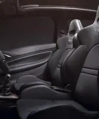 DS DS3 1.6 THP 208 CV PERFORMANCE BLACK EDT