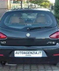 ALFA ROMEO 147 1.9 JTD 16V cat 5 porte Distinctive rif. 7196704