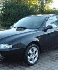 ALFA ROMEO 147 1.9 JTD 16V cat 5 porte Distinctive rif. 7196704