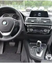 BMW 318 d Touring Sport LED CAMBIO AUTOMATICO NAVI USB PDC rif. 6931370