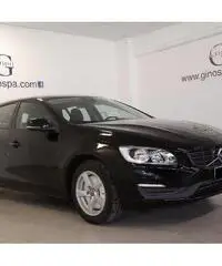 Volvo V60 D2 Kinetic - KM0