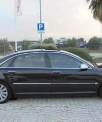 AUDI A8 4.2 V8 FSI quattro tiptronic rif. 7161226