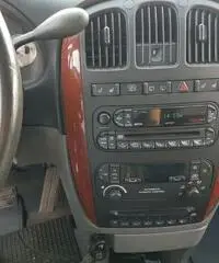 crysler voyager 2800tdi 150cv 7 posti pelle 2006