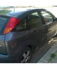 Ford Focus 1.8 100CV