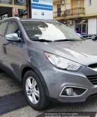 HYUNDAI iX35 1.7 CRDi 2WD USB 17