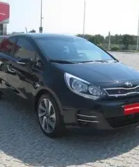 KIA Rio 1.1 CRDi 5p. Cool