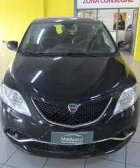 LANCIA Ypsilon 1.2 69 CV 5 porte Gold