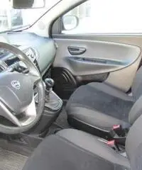 LANCIA Ypsilon 1.2 69 CV 5 porte Silver