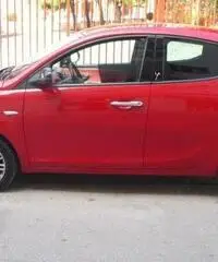 LANCIA Ypsilon 1.3 MJT 16V 95 CV 5 porte S&S Black&Red