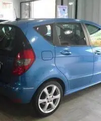 MERCEDES-BENZ A 180 CDI Avantgarde Edition 10