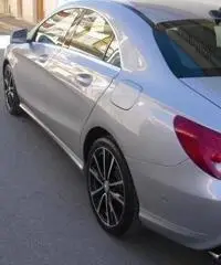MERCEDES-BENZ CLA 200 CDI Automatic Premium