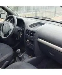 Renault Clio 1200cc44kw clima servosterzo 2003