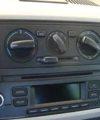 SEAT Mii 1.0 68 CV 3 porte Reference Ecofuel