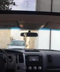 Toyota Tundra SR5 5.700cc V8