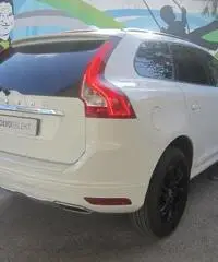 Volvo XC60 D4 2.0 181 CV Geartronic Business