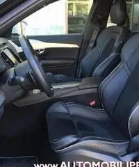 VOLVO XC90 2.0 D5 AWD R-design