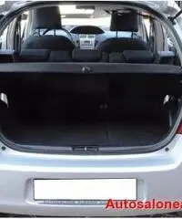 TOYOTA Yaris 1.4 D-4D 5 porte EURO 4