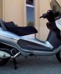 Scooter Piaggio X8 125CC