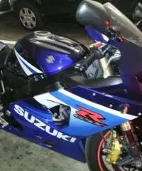 SUZUKI GSX tipo veicolo Super Sportive cc 600