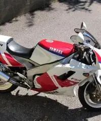 YAMAHA FZR 1000 EXUP FMI vespa lambrette altre moto epoca